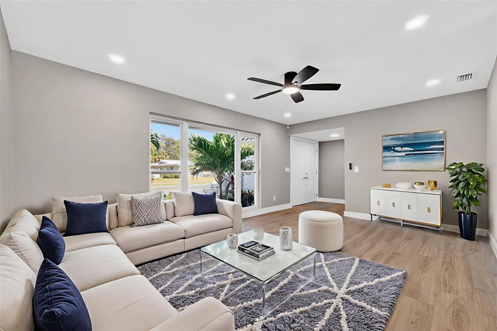 Image 16 of 63 For 2161 Wateroak Drive N