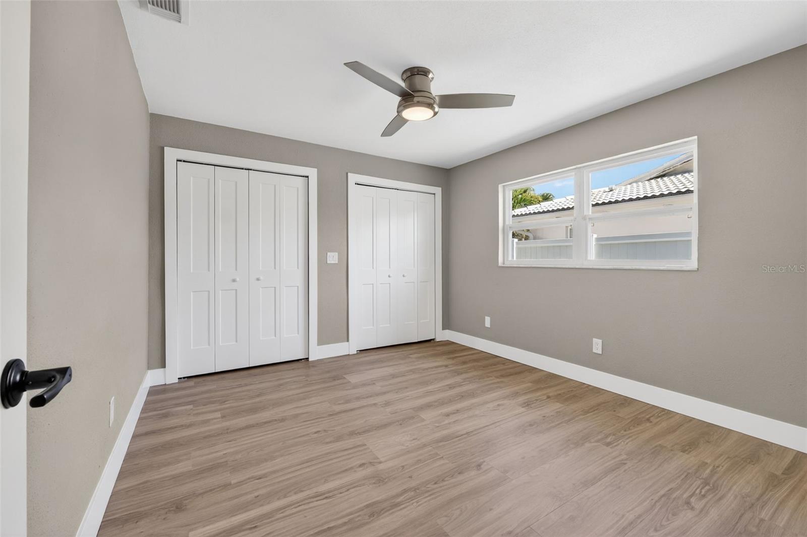 Image 38 of 63 For 2161 Wateroak Drive N