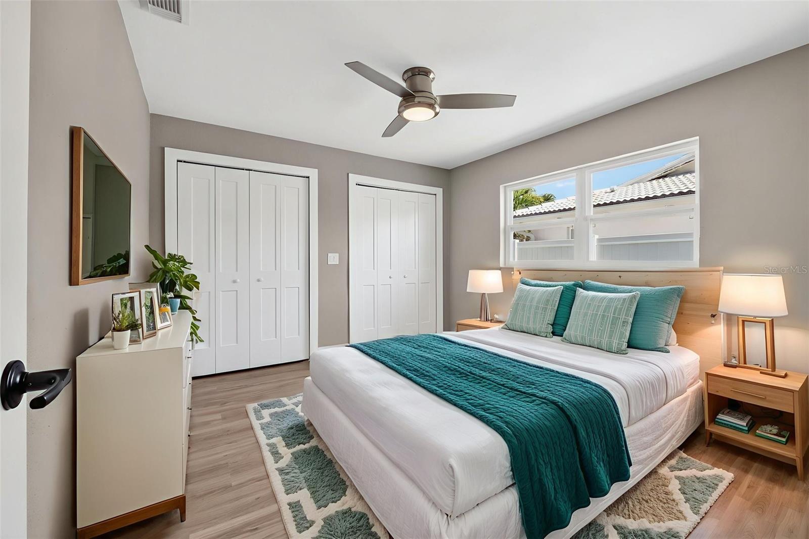 Image 39 of 63 For 2161 Wateroak Drive N