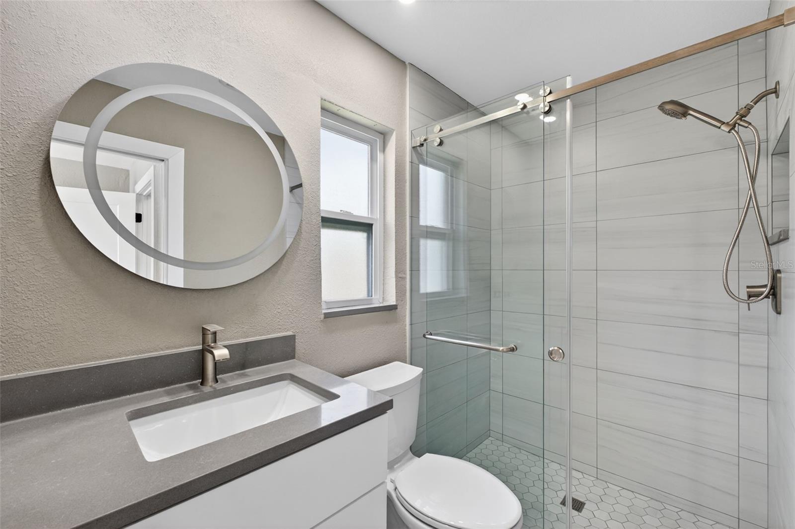 Image 41 of 63 For 2161 Wateroak Drive N