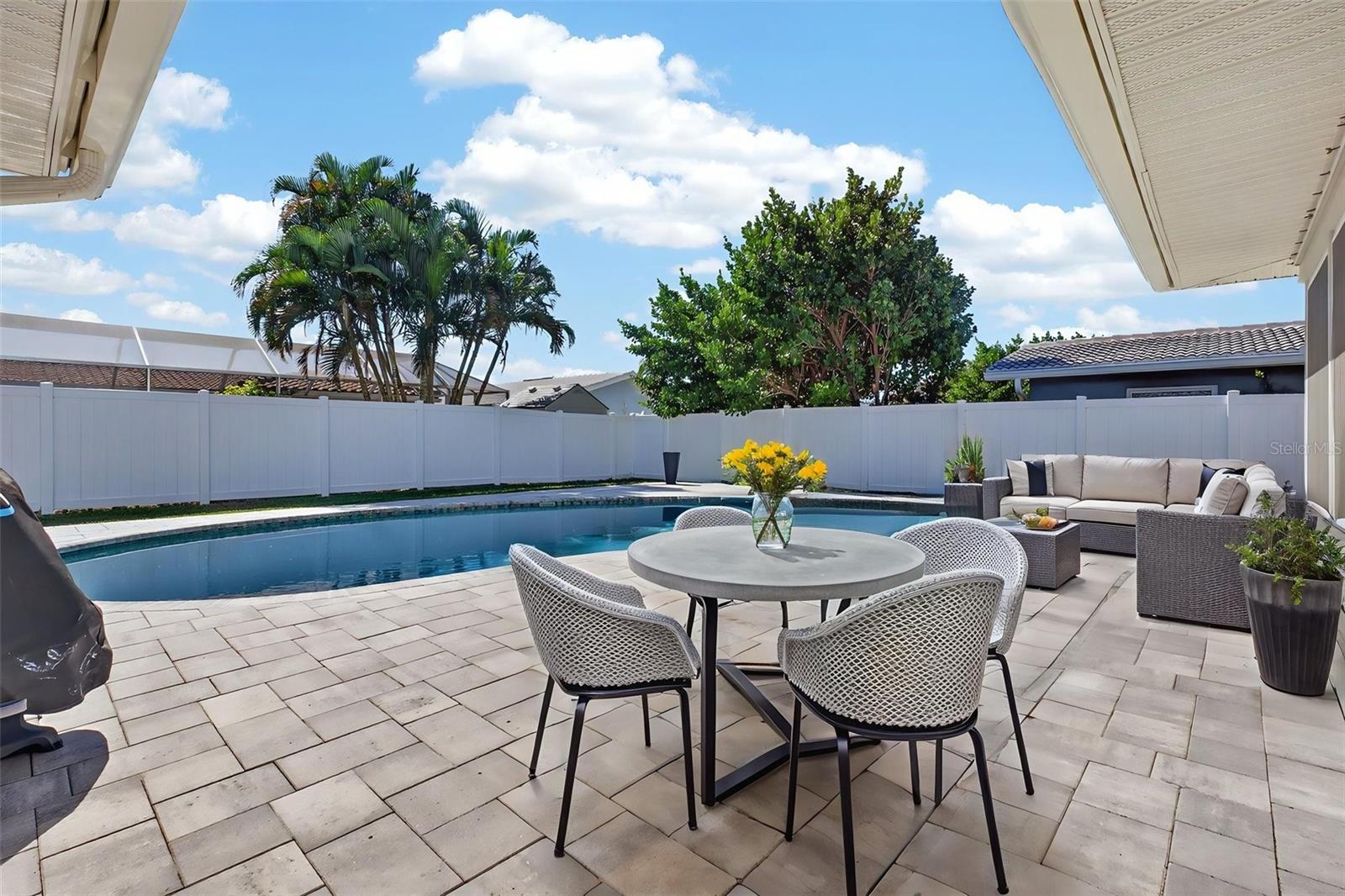 Image 48 of 63 For 2161 Wateroak Drive N