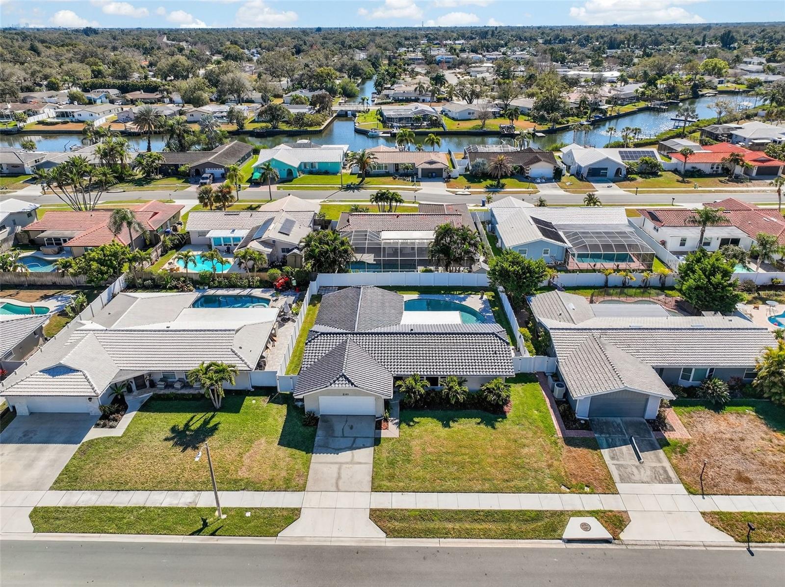 Image 59 of 63 For 2161 Wateroak Drive N