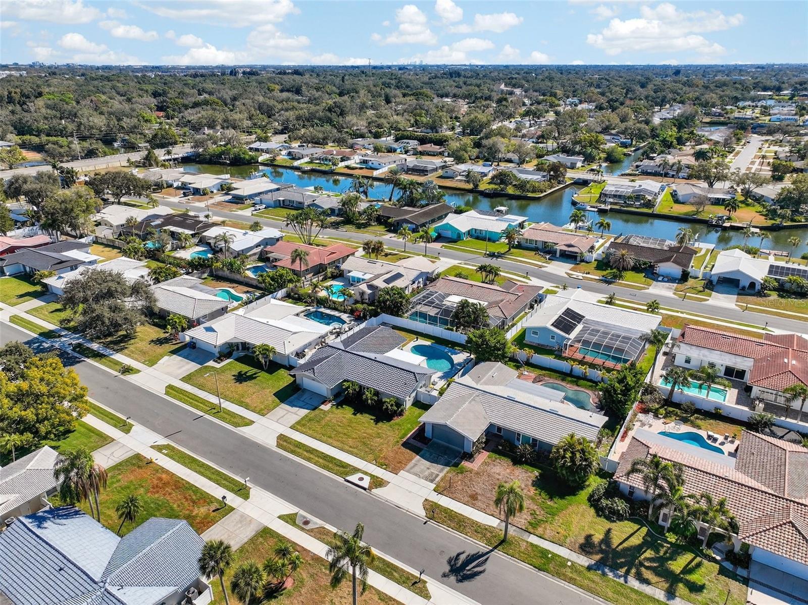 Image 61 of 63 For 2161 Wateroak Drive N