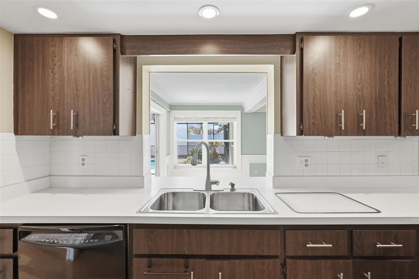 Image 11 of 49 For 13442 105th Avenue