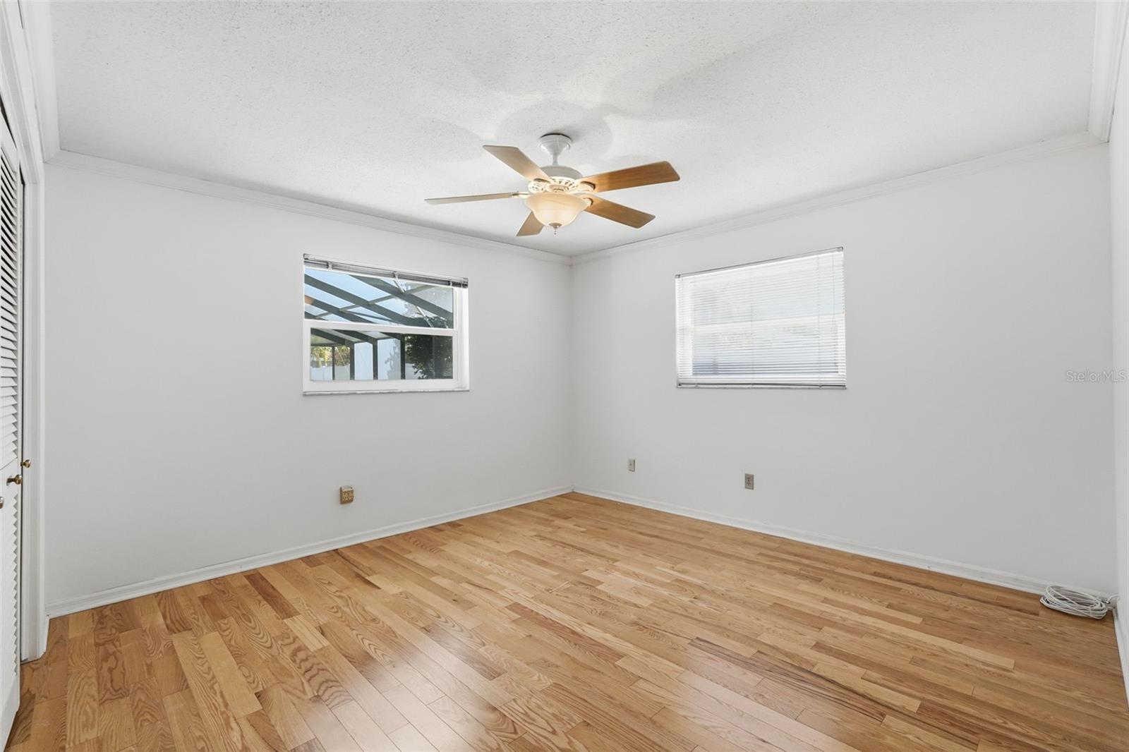 Image 32 of 49 For 13442 105th Avenue