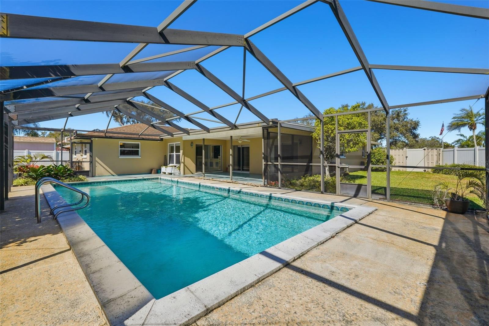 Image 42 of 49 For 13442 105th Avenue