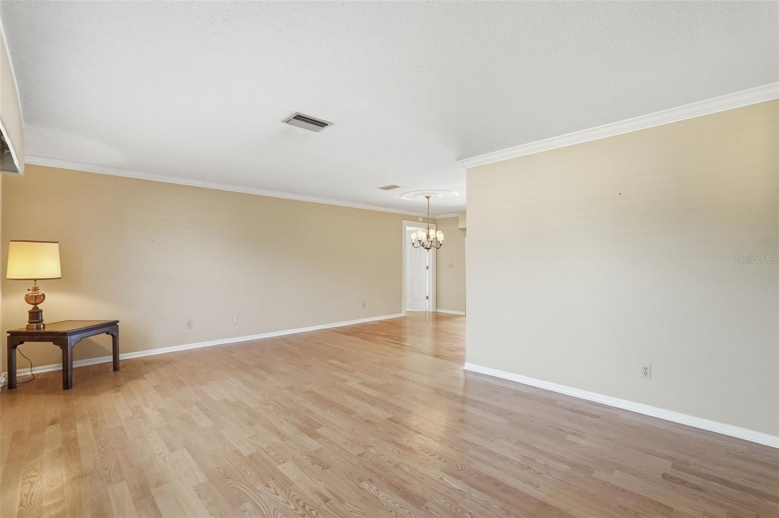 Image 6 of 49 For 13442 105th Avenue