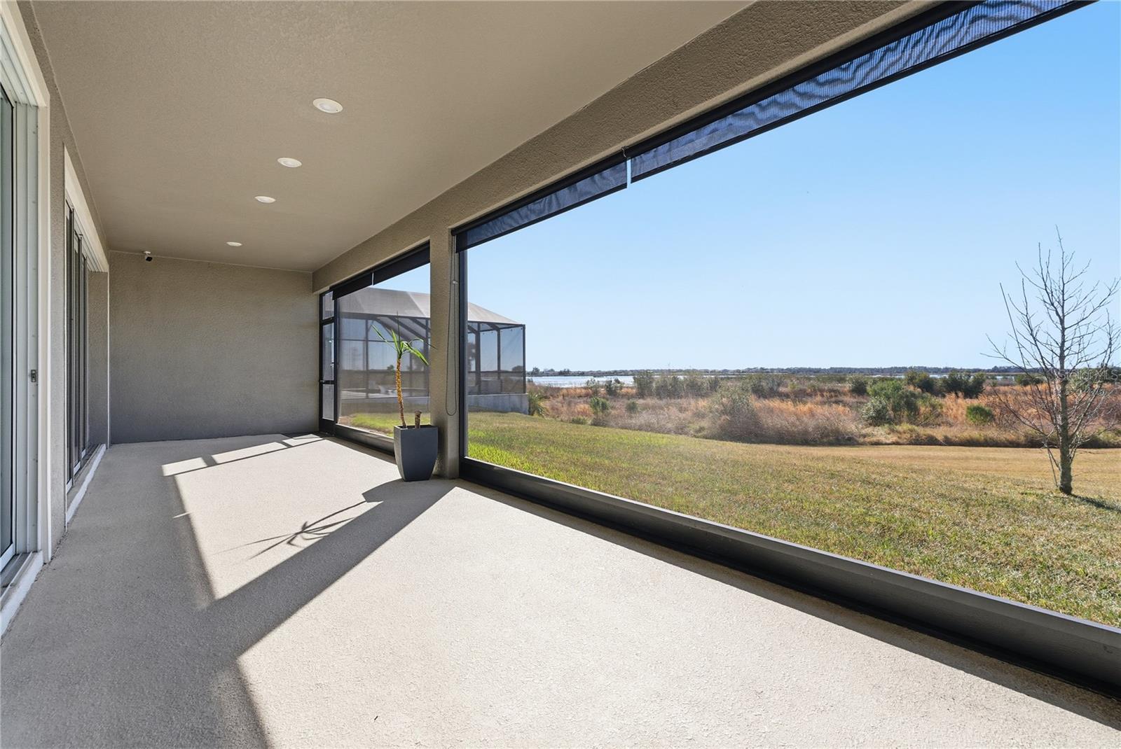 Listing photo id 14 for 9539 Ibis Grove Boulevard