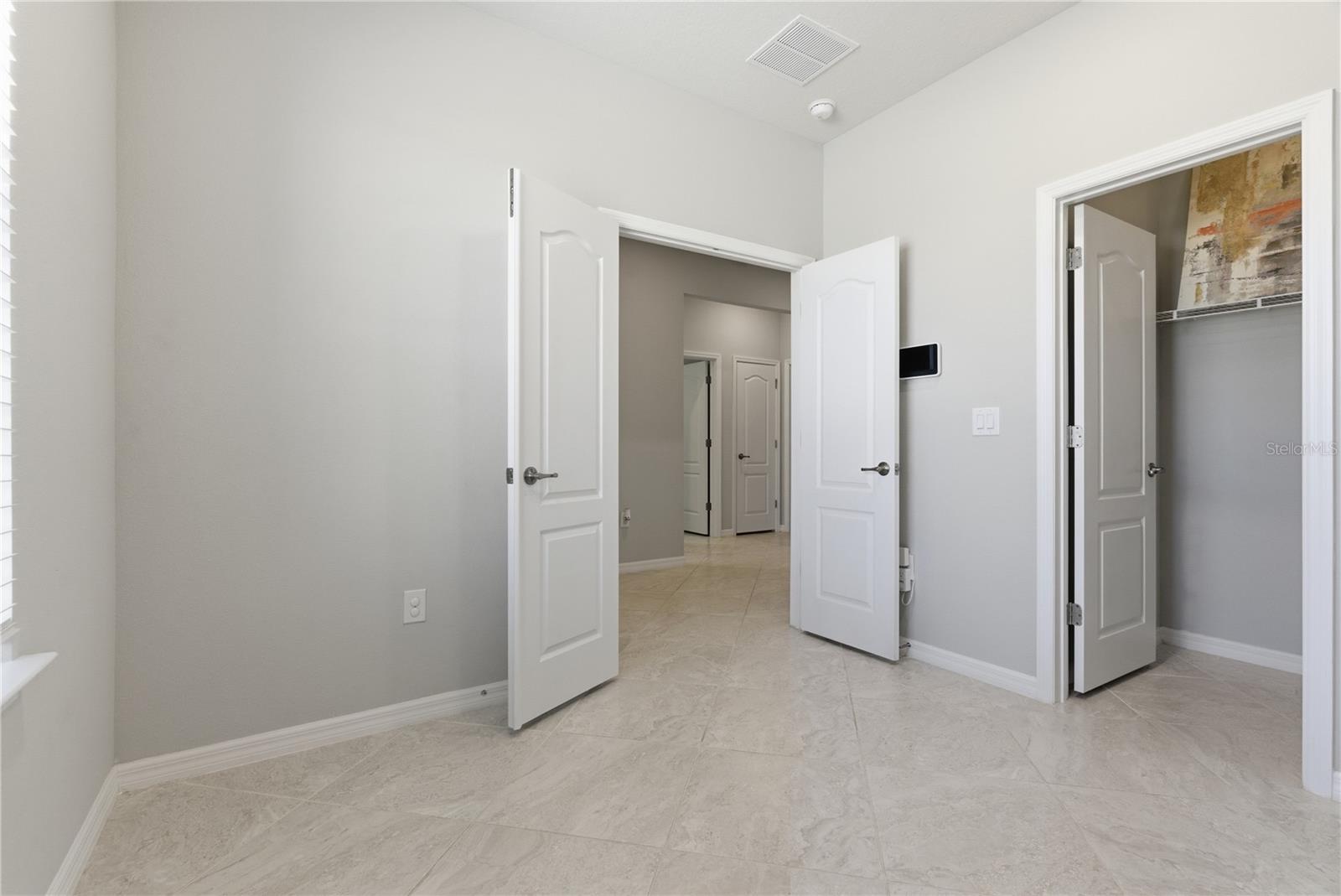 Listing photo id 25 for 9539 Ibis Grove Boulevard