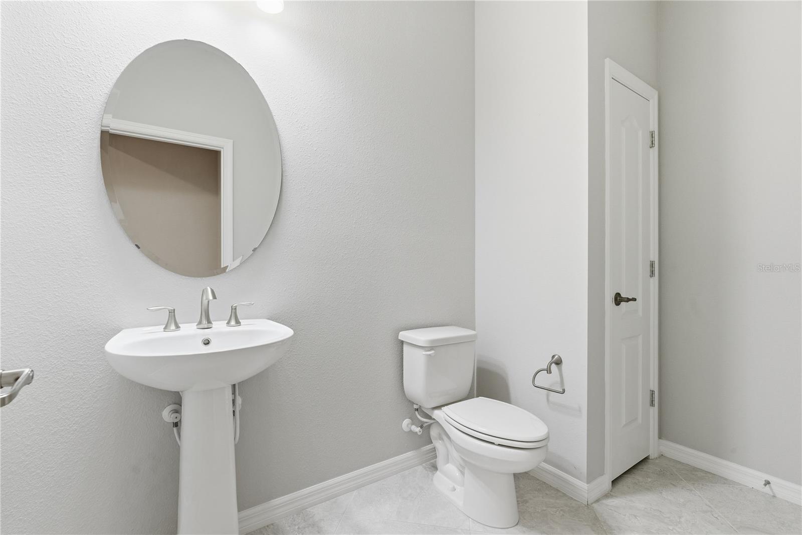 Listing photo id 26 for 9539 Ibis Grove Boulevard