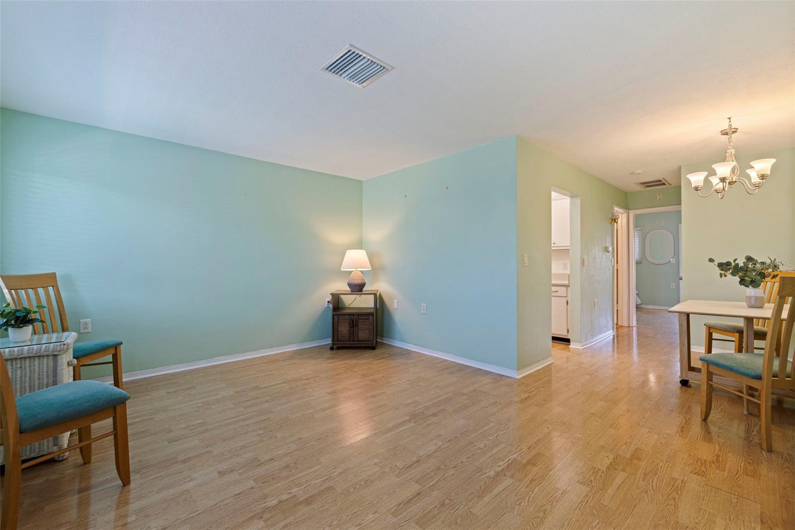 Image 6 of 31 For 8221 112th Street 203