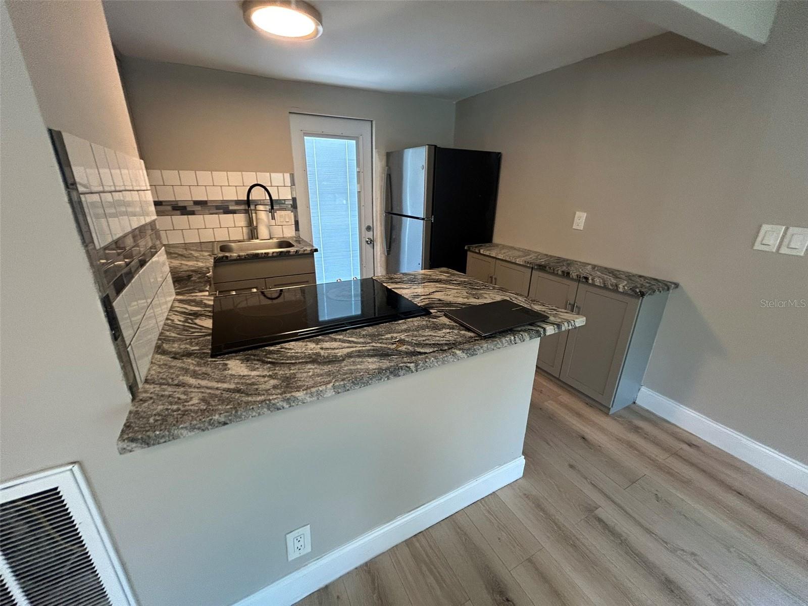 Image 2 of 12 For 626 29th Avenue S