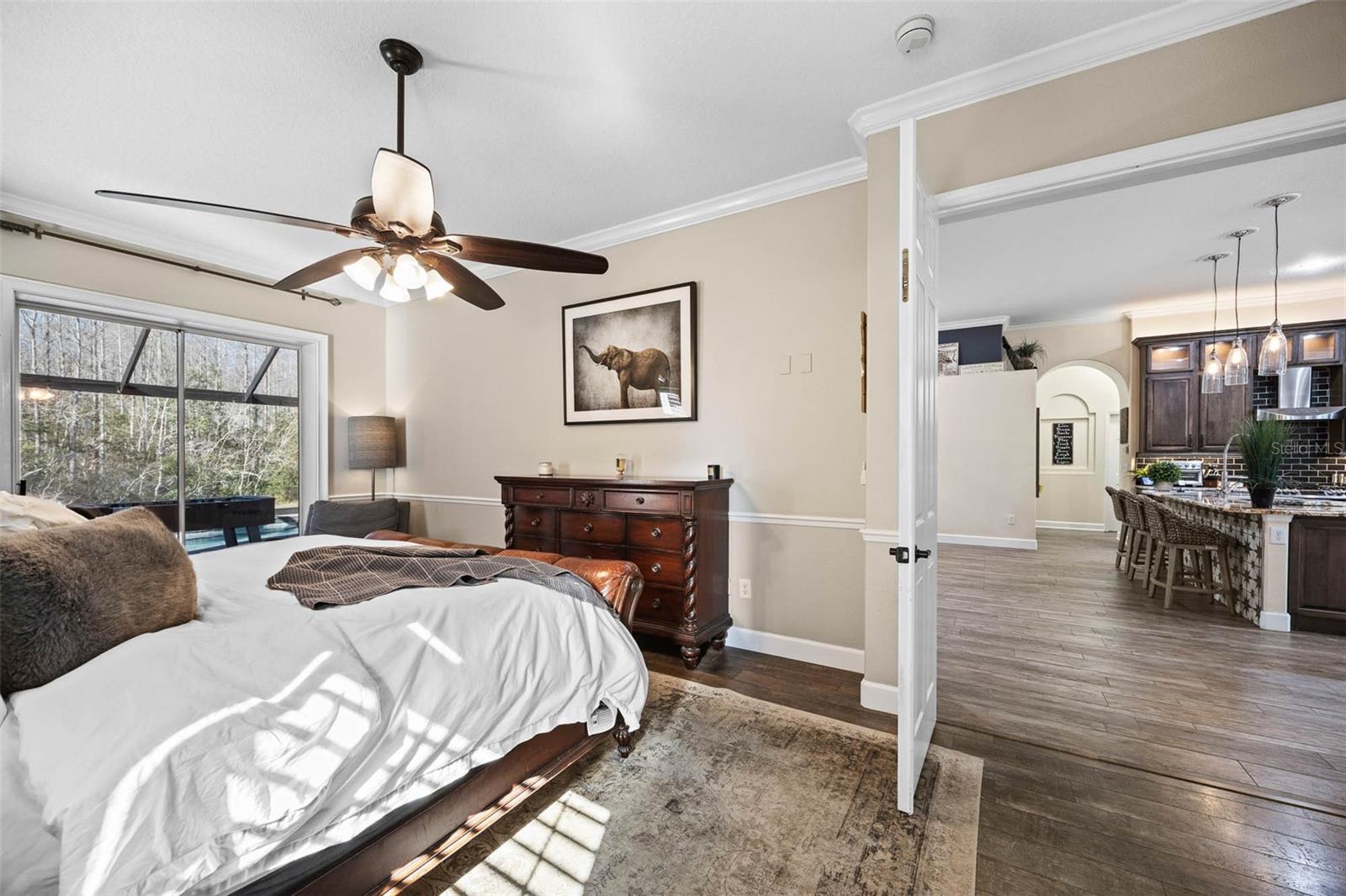 Image 19 of 50 For 19817 Glazing Globe Lane