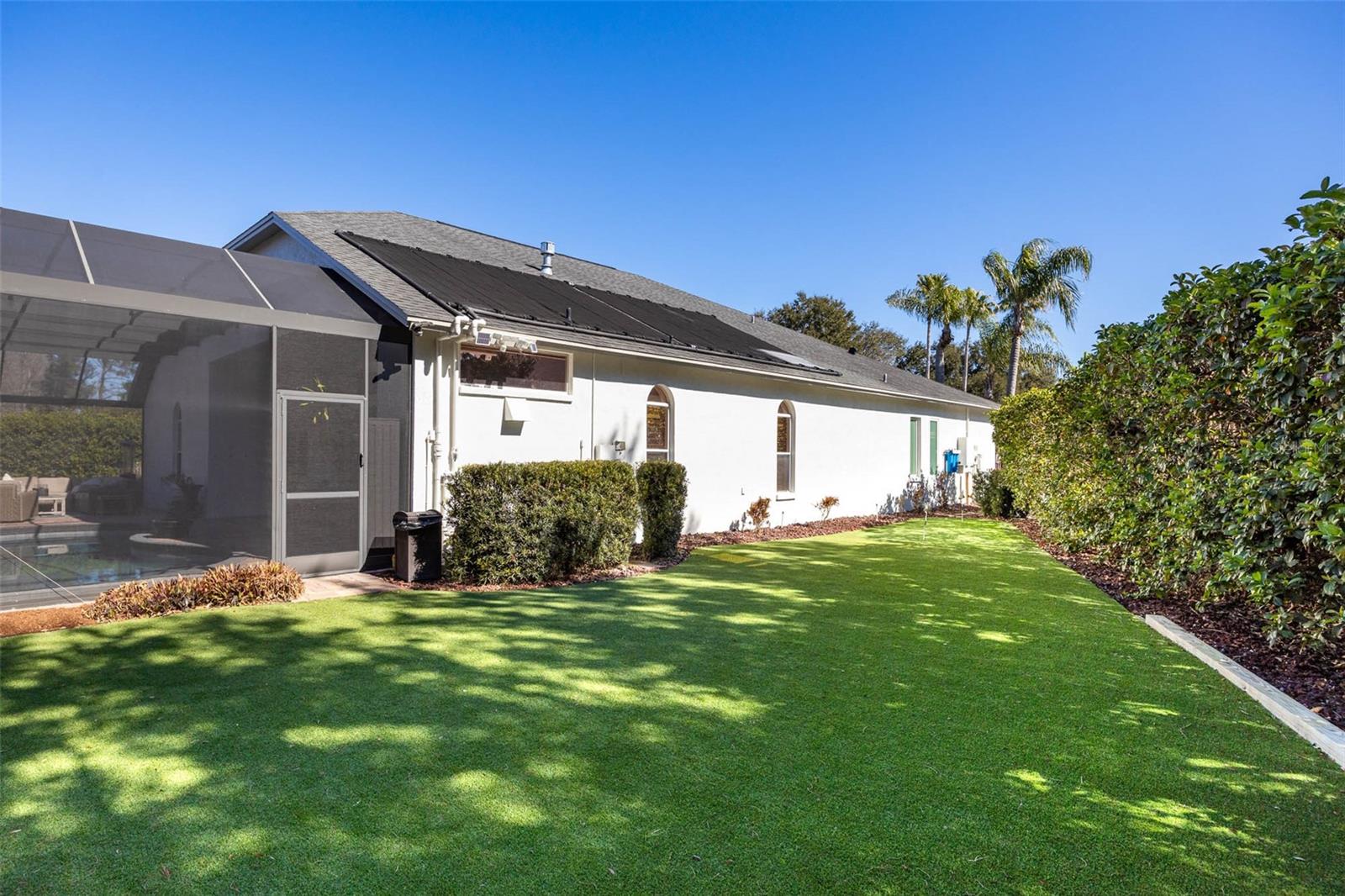 Image 44 of 50 For 19817 Glazing Globe Lane