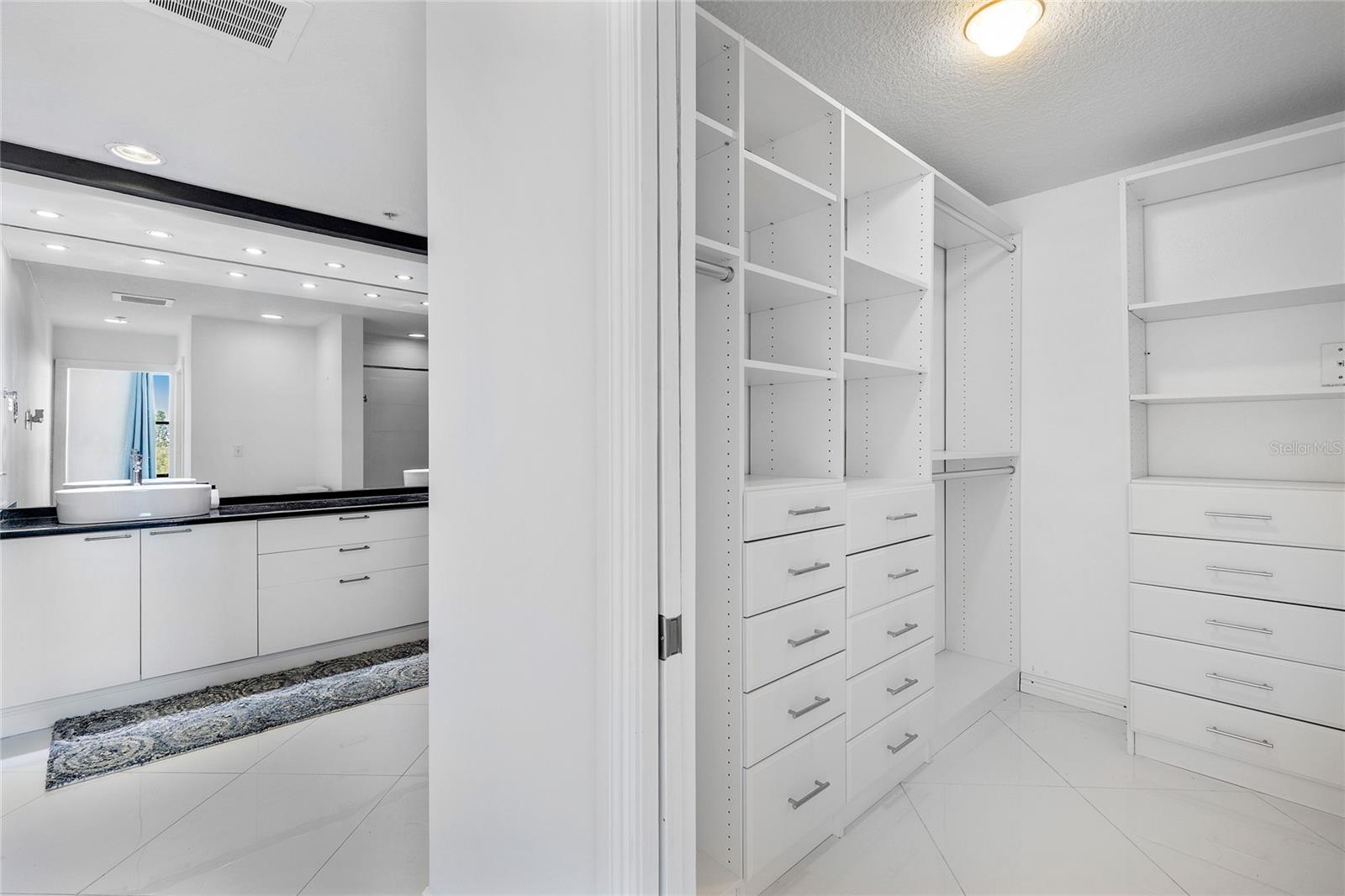 Image 19 of 36 For 226 5th Avenue N 601