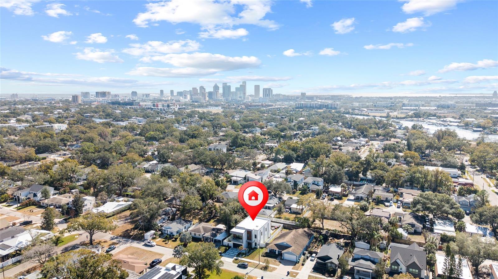 Listing photo id 55 for 910 West Street