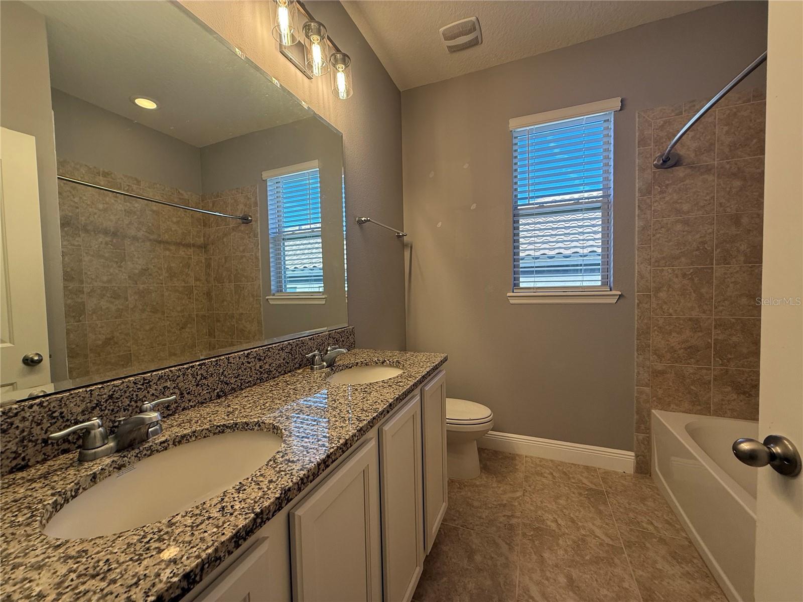 Image 11 of 18 For 4231 Prima Lago Drive