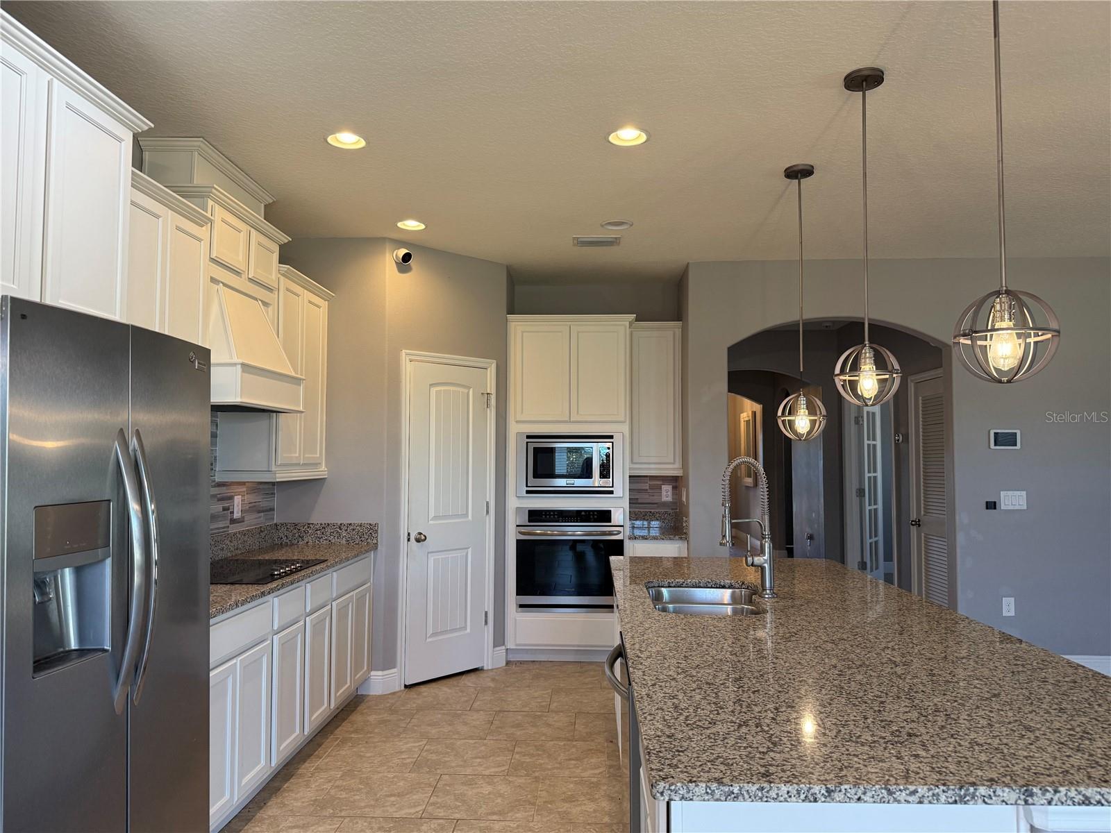 Image 3 of 18 For 4231 Prima Lago Drive