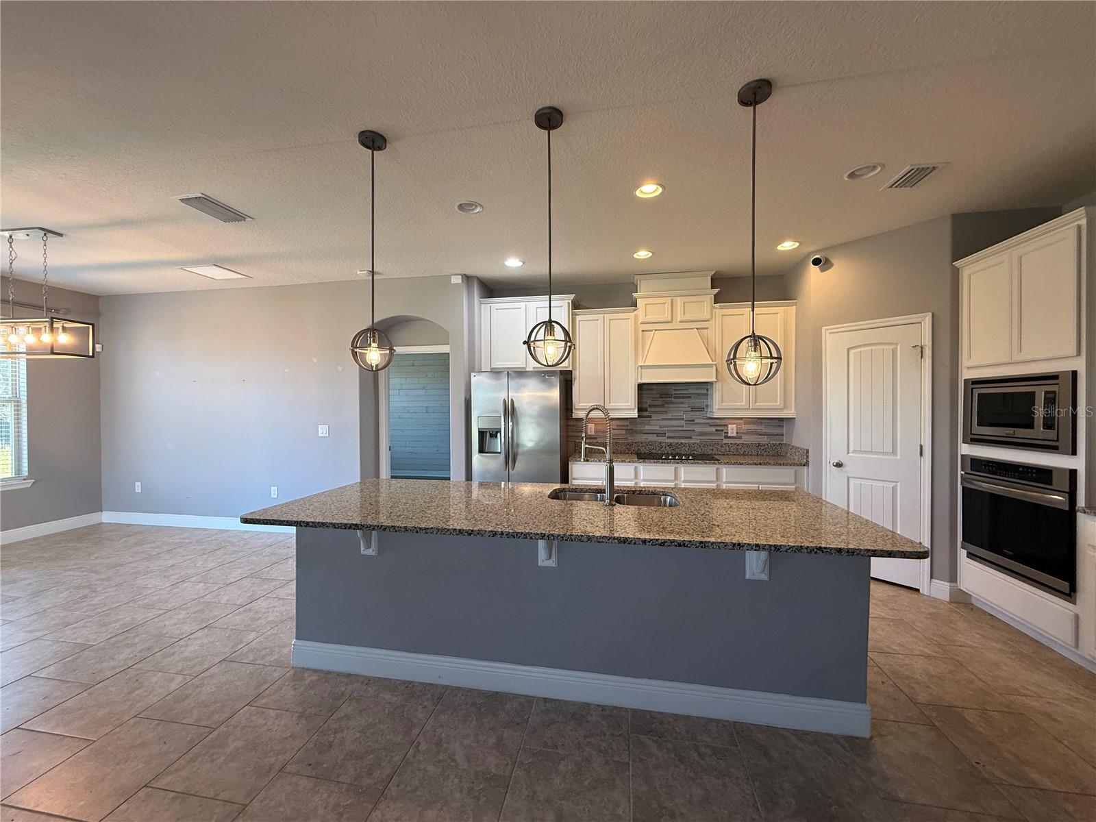 Image 4 of 18 For 4231 Prima Lago Drive