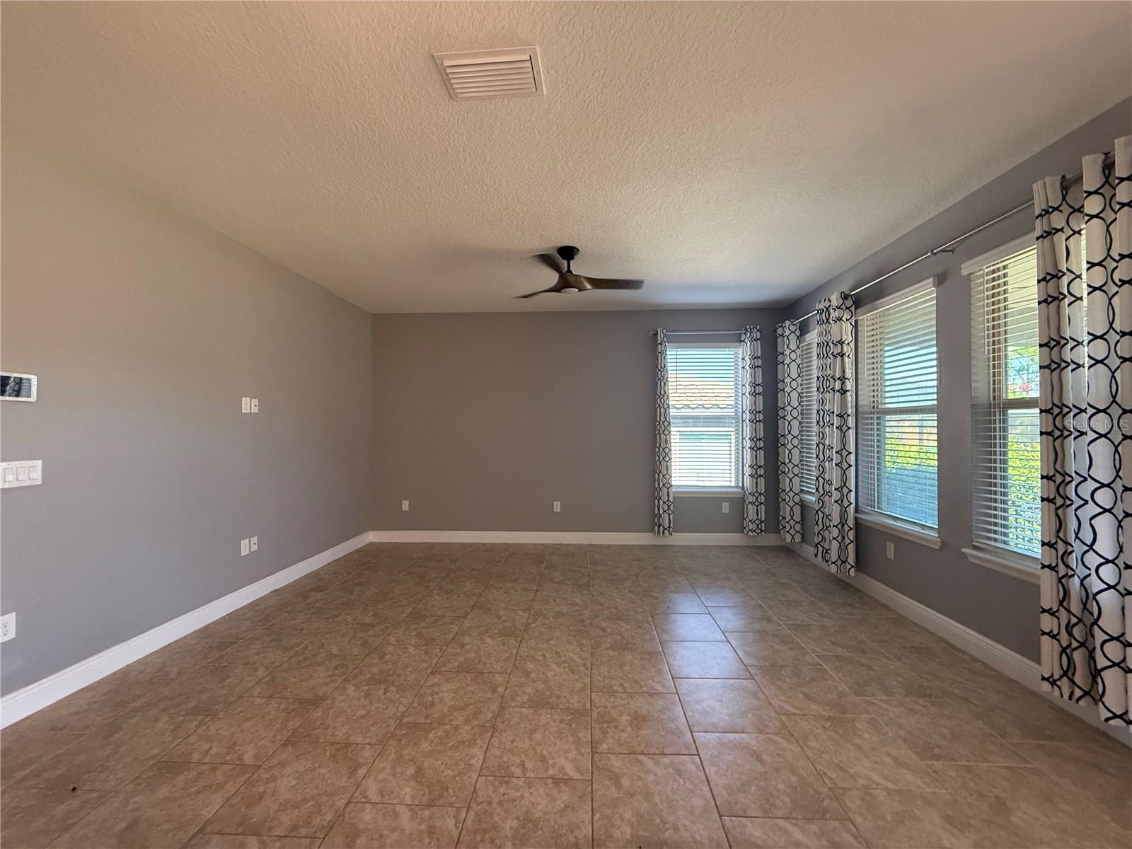 Image 7 of 18 For 4231 Prima Lago Drive