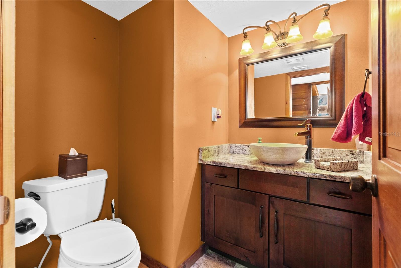 Image 33 of 66 For 19220 Lake Allen Road