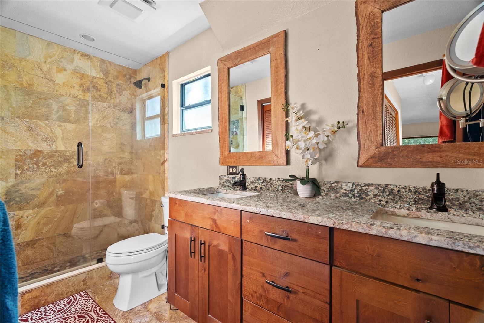 Image 36 of 66 For 19220 Lake Allen Road