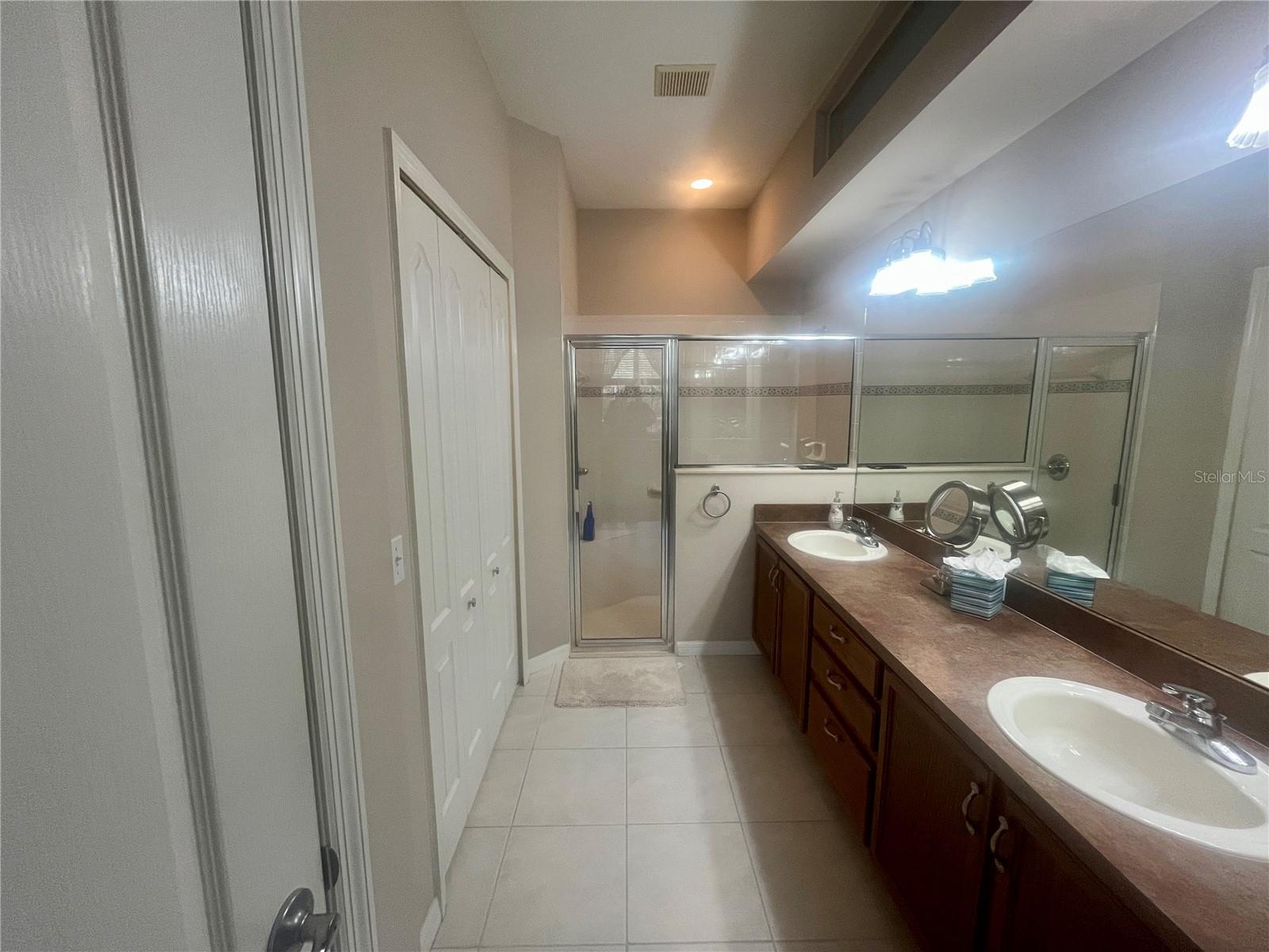 Image 16 of 23 For 6040 Sandhill Ridge Drive