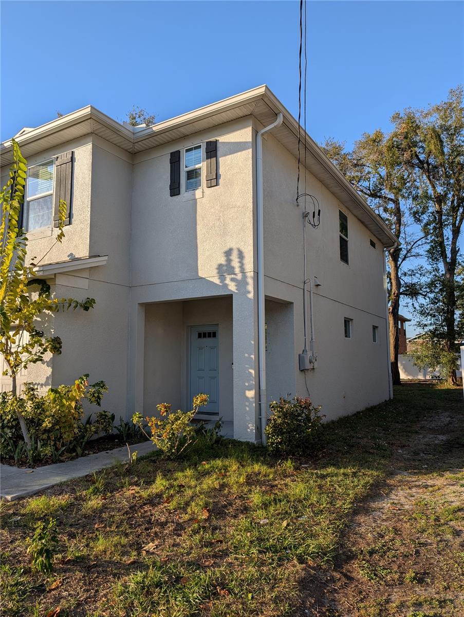 Image 2 of 11 For 2202 23rd Avenue