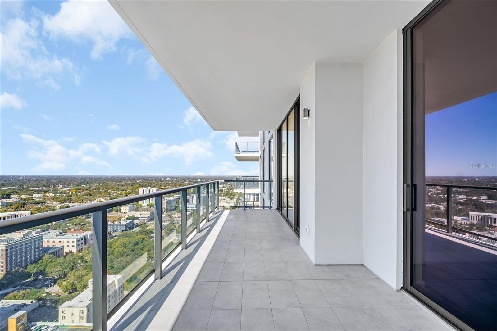 Image 18 of 94 For 275 1st Avenue S 2708