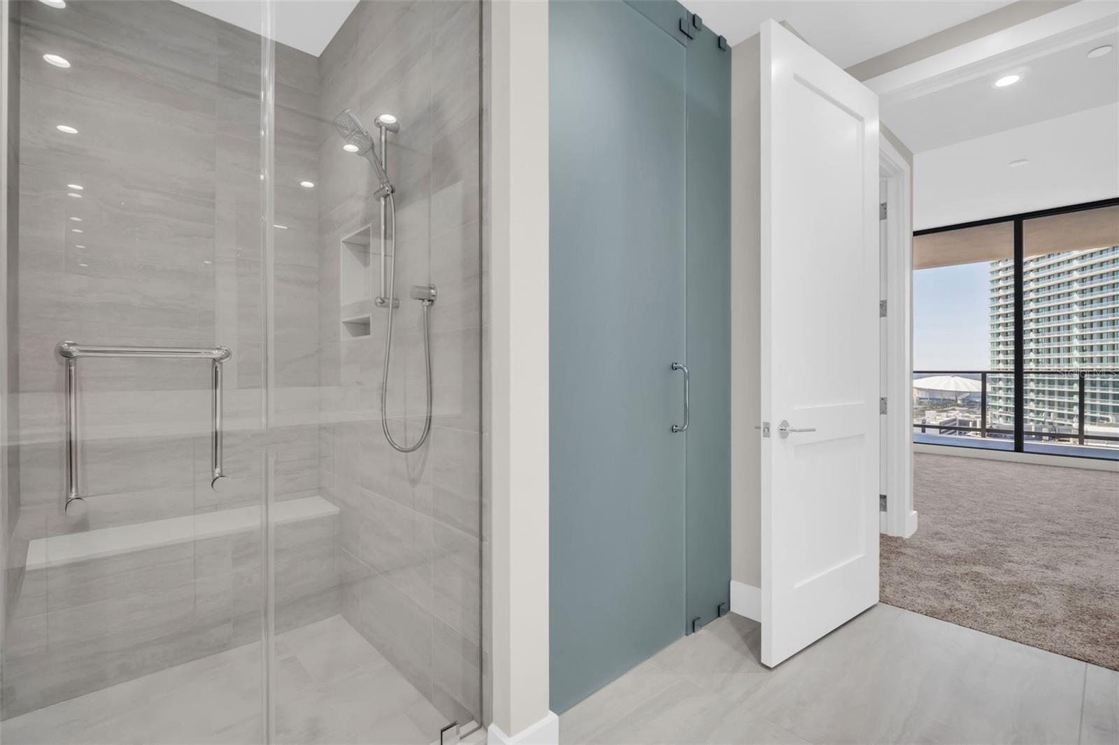 Image 25 of 94 For 275 1st Avenue S 2708