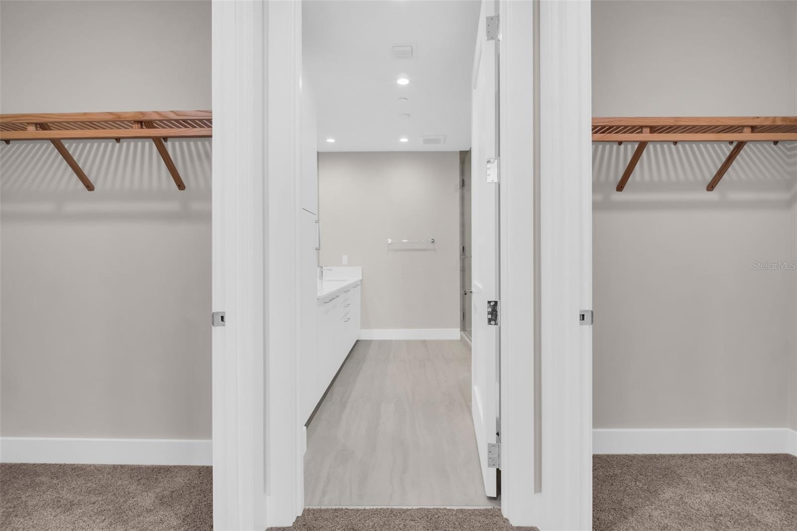 Image 30 of 94 For 275 1st Avenue S 2708