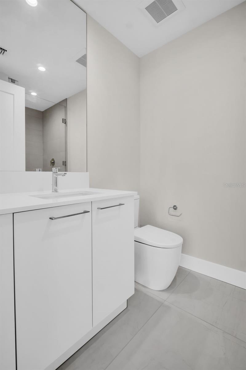 Image 36 of 94 For 275 1st Avenue S 2708