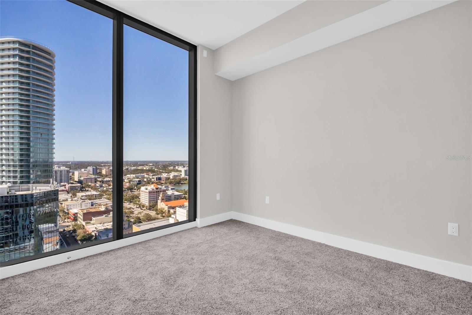 Image 41 of 94 For 275 1st Avenue S 2708