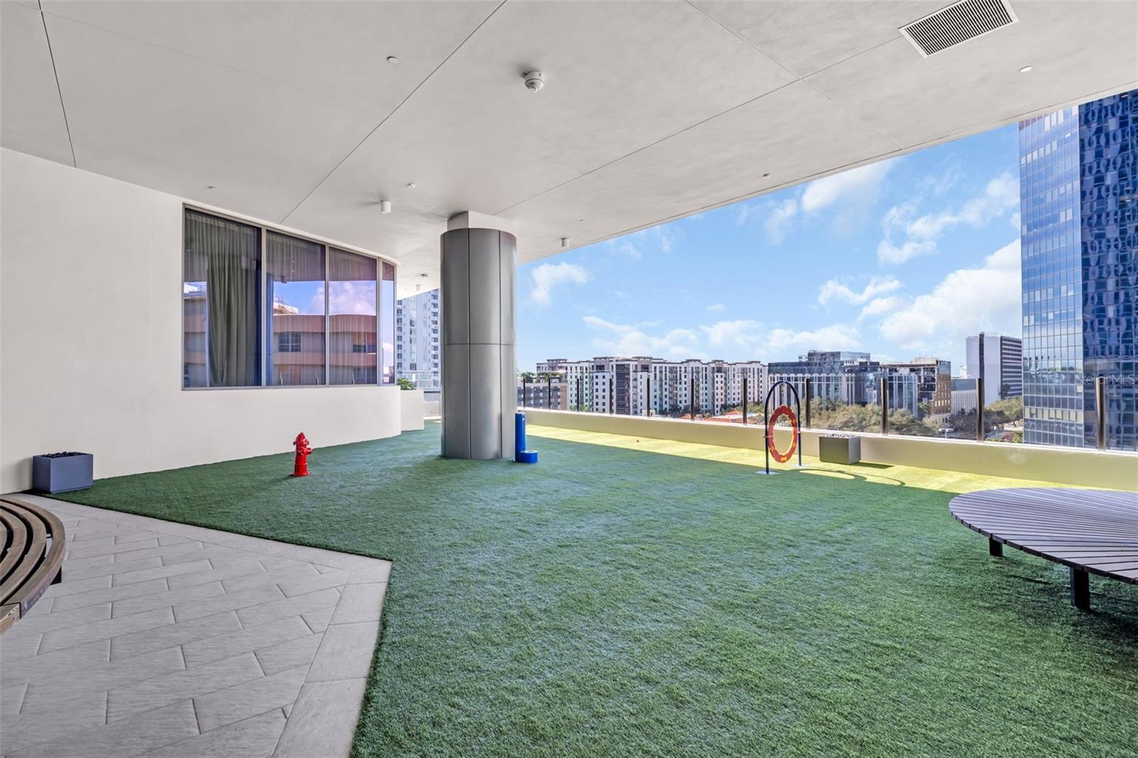 Image 73 of 94 For 275 1st Avenue S 2708