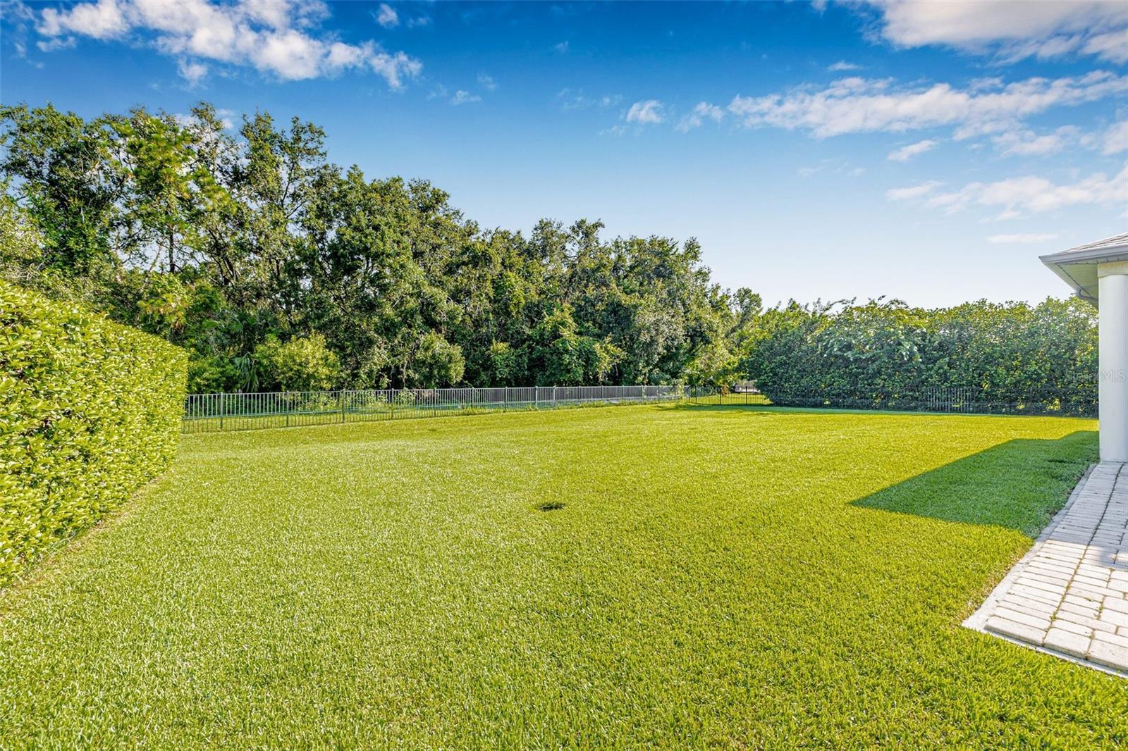 Image 37 of 46 For 15420 27th Court E