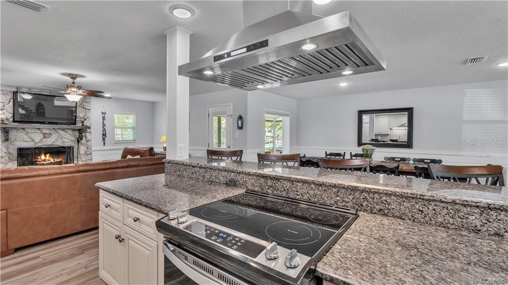 Image 12 of 69 For 11308 Amerindian Court