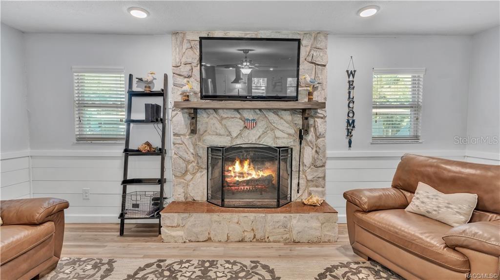 Image 17 of 69 For 11308 Amerindian Court