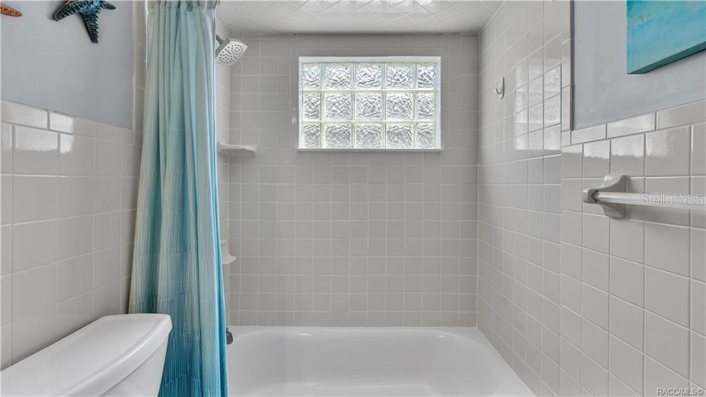 Image 28 of 69 For 11308 Amerindian Court