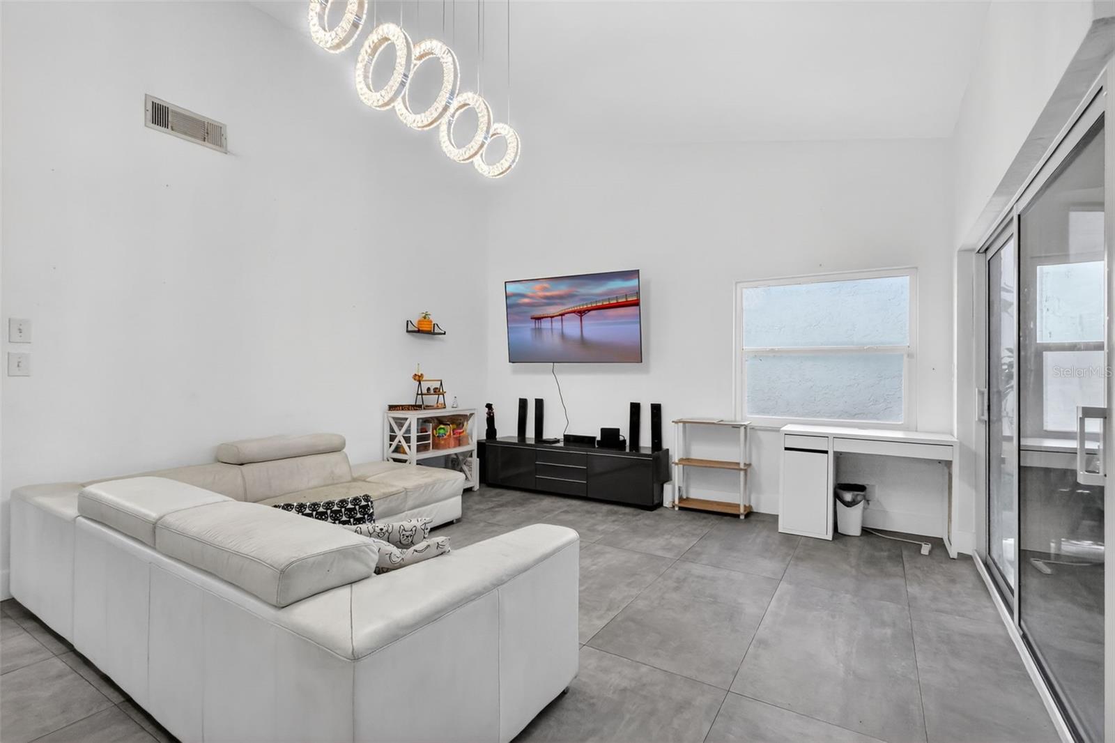 Image 15 of 36 For 1230 22nd Avenue