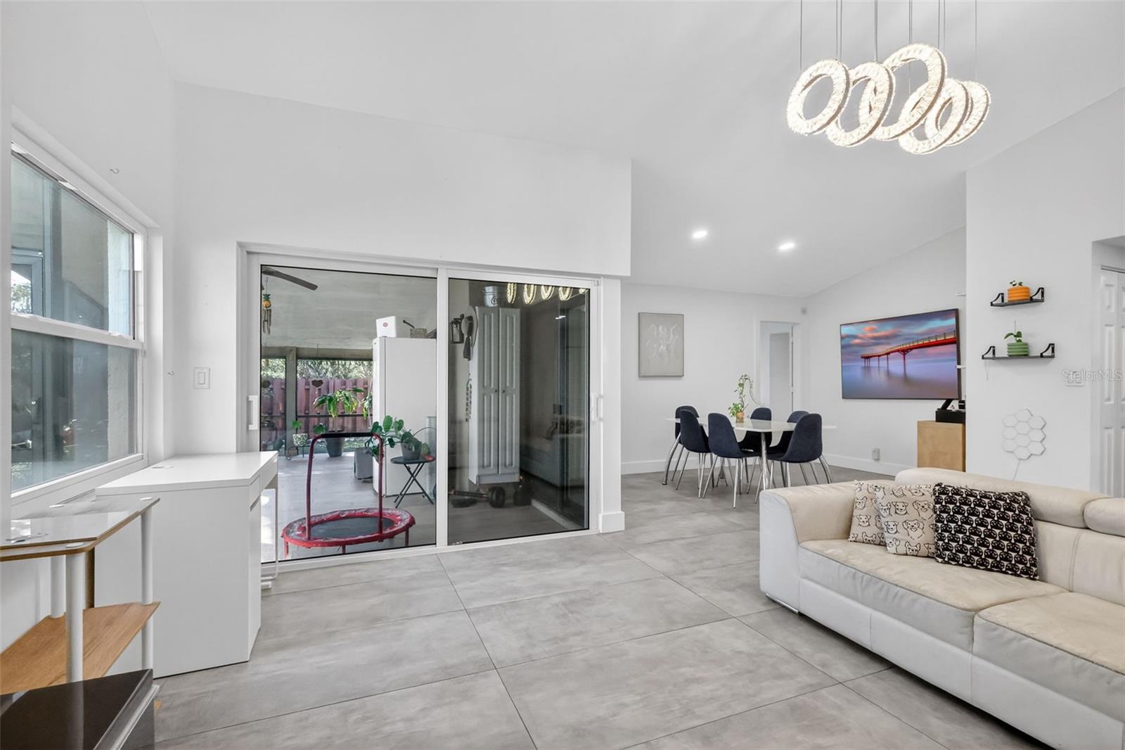 Image 19 of 36 For 1230 22nd Avenue