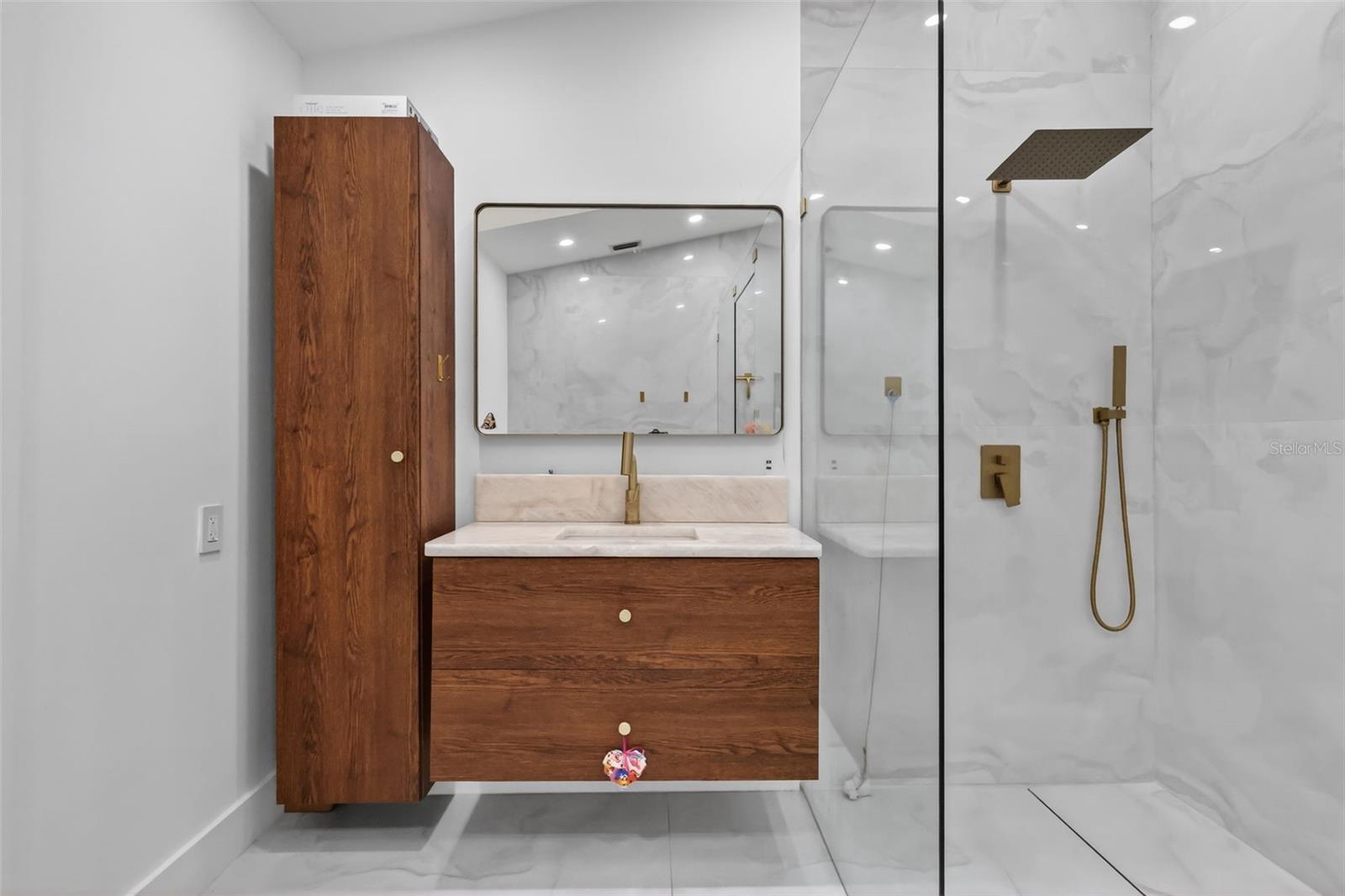 Image 24 of 36 For 1230 22nd Avenue