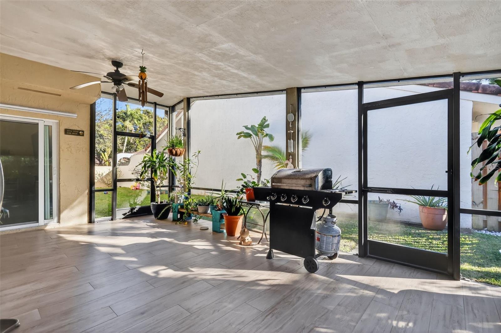 Image 27 of 36 For 1230 22nd Avenue