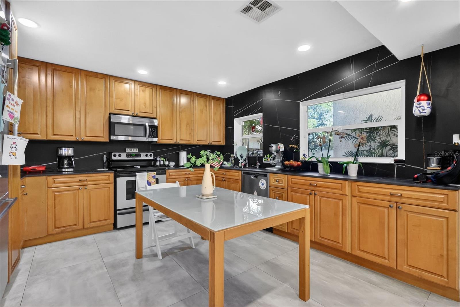 Image 9 of 36 For 1230 22nd Avenue