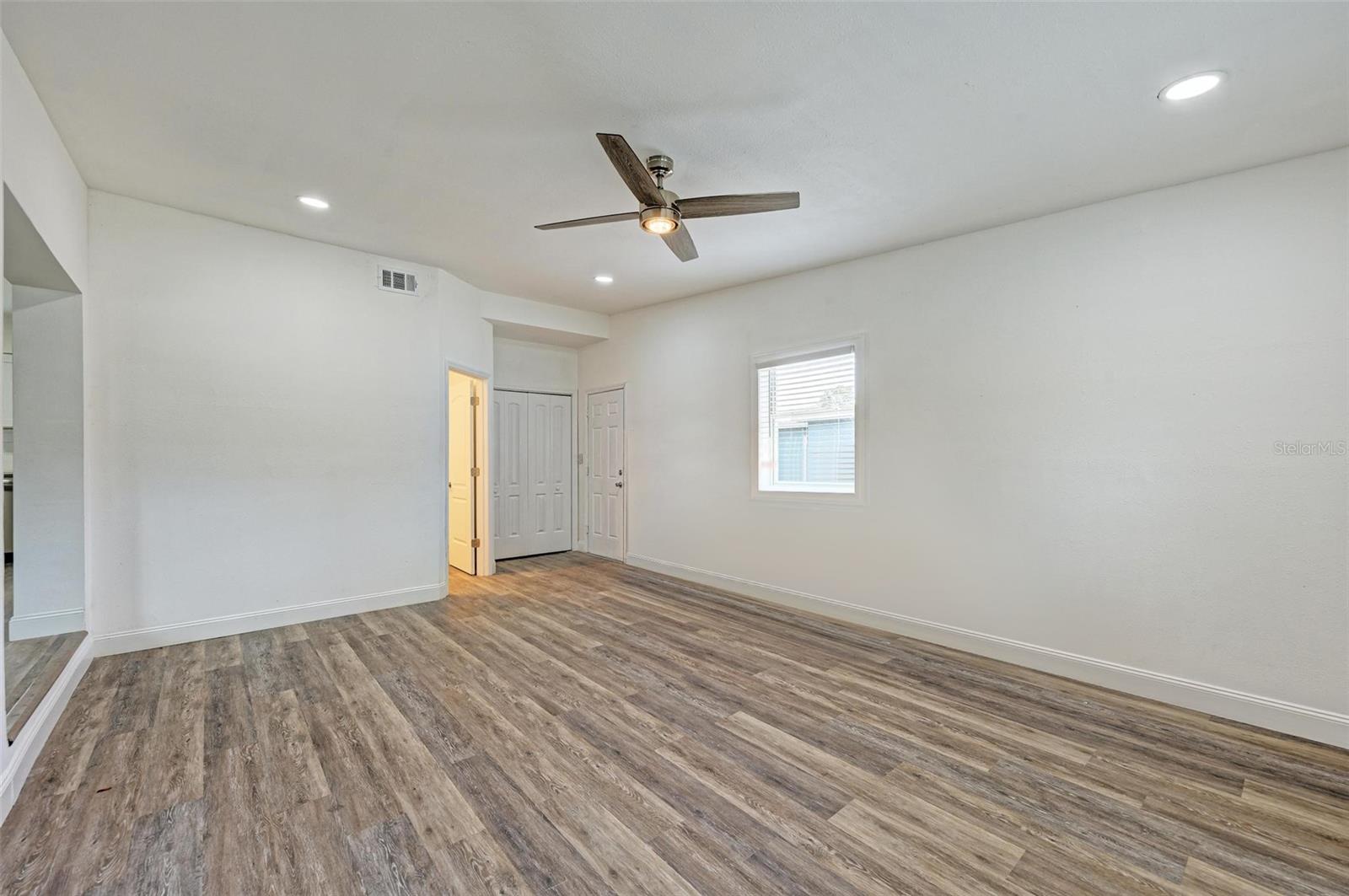 Image 25 of 27 For 6703 30th Street