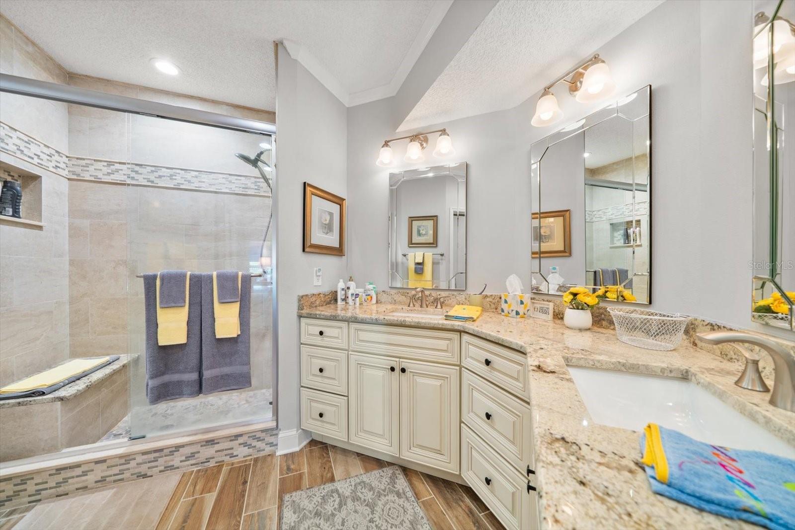 Image 16 of 35 For 11500 Shipwatch Drive 1360