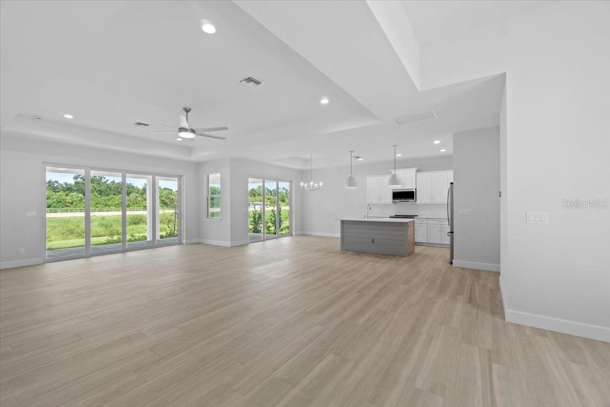 Image 26 of 36 For 6999 Burnsville Street