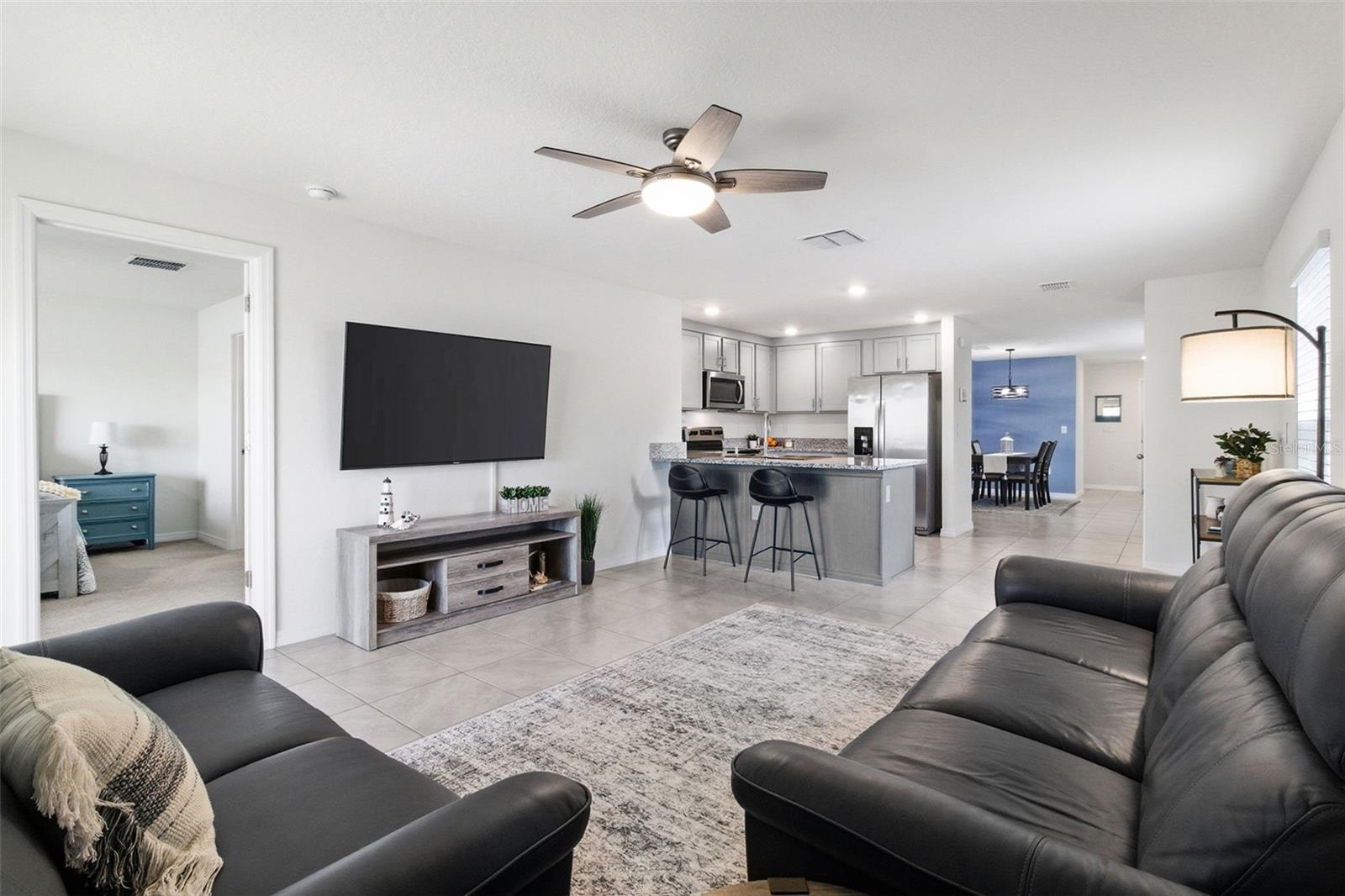 Image 21 of 54 For 3718 Mannered Gold Avenue