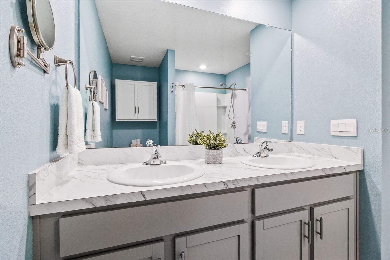 Image 26 of 54 For 3718 Mannered Gold Avenue