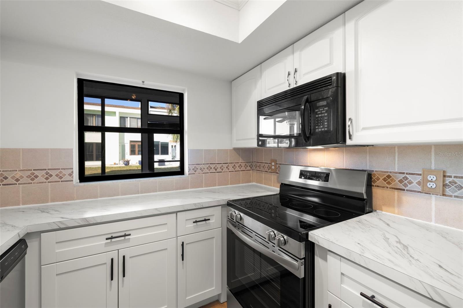 Image 15 of 52 For 1 Windrush Boulevard 19