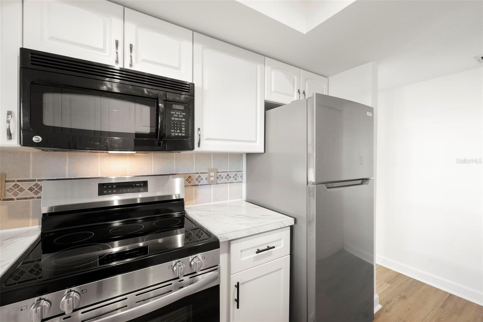 Image 16 of 52 For 1 Windrush Boulevard 19